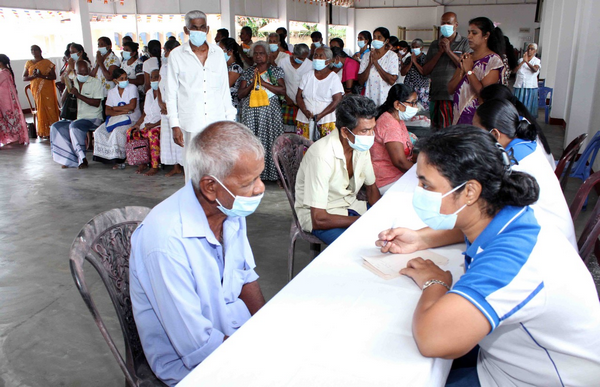 Image00005ElderlyClinicHomagama