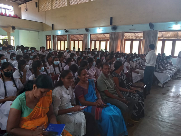 Image00003LiteraryLectureForALSchoolStudents