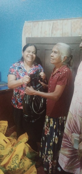 BagsofDryFoodswereGivenMullegamaSouth 3
