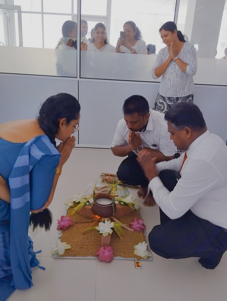 SangithaDakshinainsideNewBuildingHomagamaDS 9