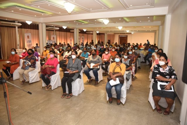 කුඩා ව්‍යසායකත්ව සංවර්ධන බැංකු සායනය