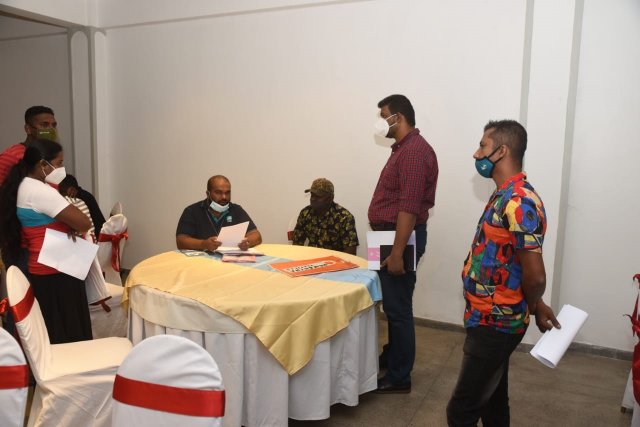 කුඩා ව්‍යසායකත්ව සංවර්ධන බැංකු සායනය