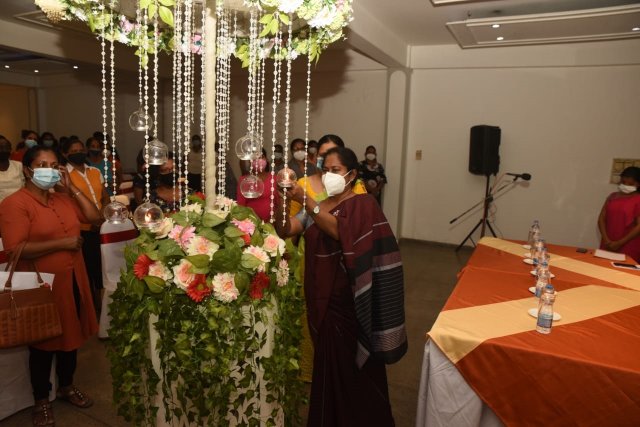 කුඩා ව්‍යසායකත්ව සංවර්ධන බැංකු සායනය