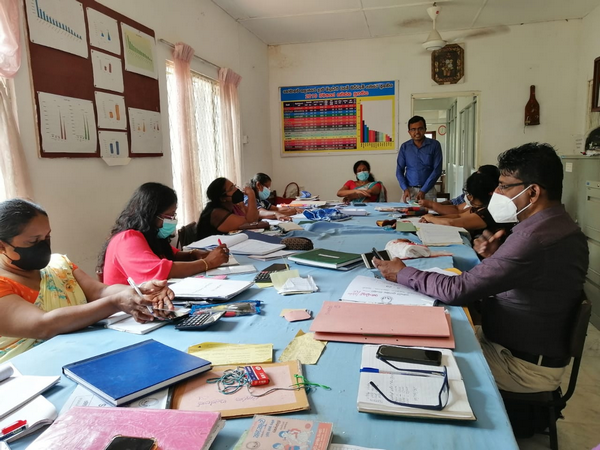 An awareness of Samurdhi officials about counseling needs / Homagama