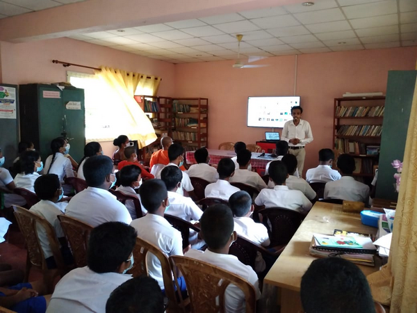 A drug prevention program for the students of Homagama Palagama Sri Parakum Junior College.