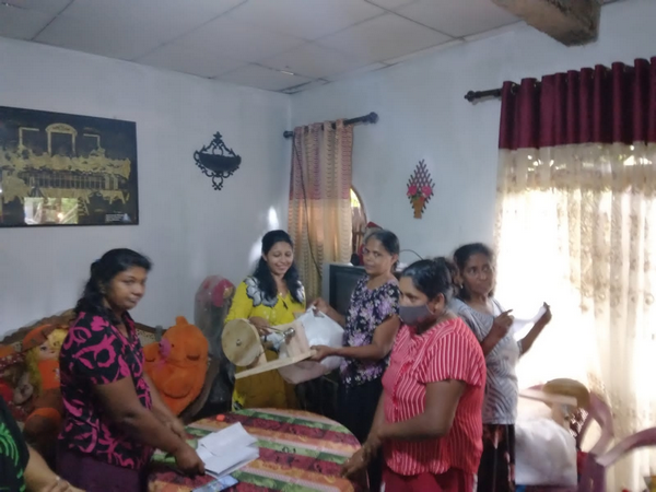Provision of Pahanthira machine for members of women's work organizations / Homagama (Kadanawatta) (2022-09-03)