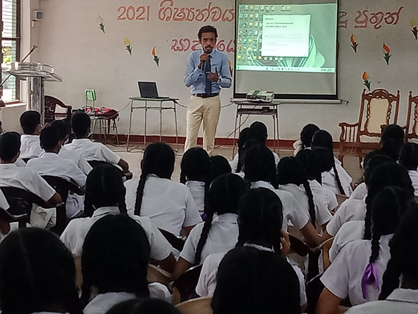 A skill-based drug prevention program for Homagama President College students (2022-09-06)