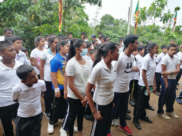 A "One Day Leadership Training Camp" at Homagama Navalamulla Village in celebration of World Children's Day (2022-10-01)