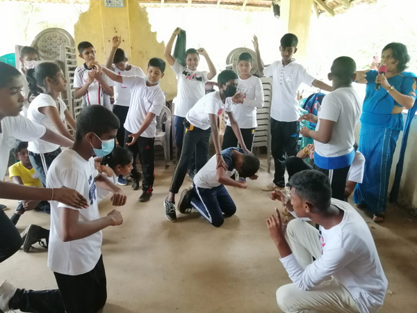 A "One Day Leadership Training Camp" at Homagama Navalamulla Village in celebration of World Children's Day (2022-10-01)