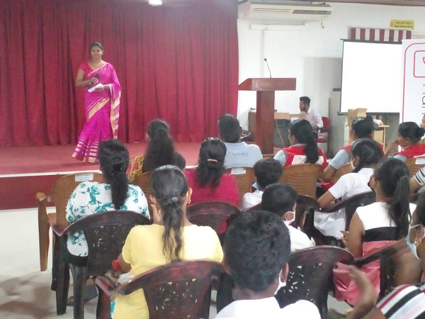 A subsidy distribution program for children from vulnerable families in Homagama (2022-11-11)