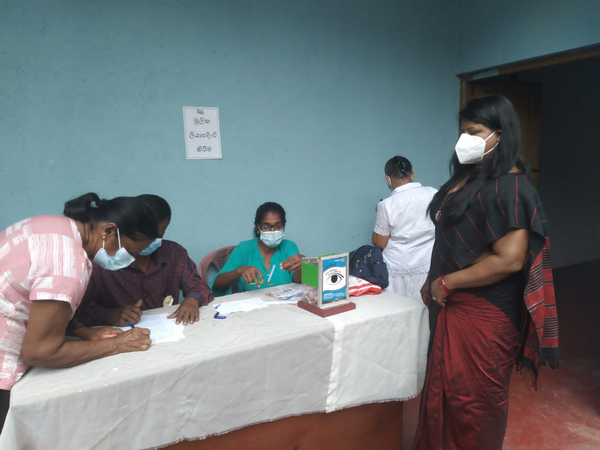 An eye and medical clinic for Homagama senior citizens