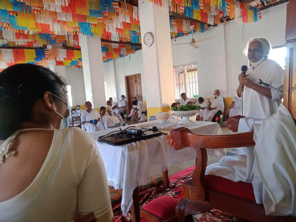 A program for the residents who celebrated Nikini Pun Pohodina in Homagama Mullegama
