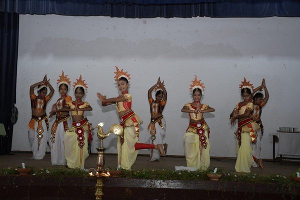 "Suva Dharani Sisu Nana Diriya" Homagama (2023-07-26)