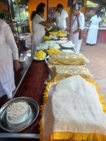 Setpatha Bodhi Pujamaya Pinkam to Senior Citizens at Homagama (2023-08-23)