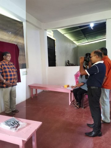 Mobile service for giving old people's identity cards at Godagama (2023-10-13)