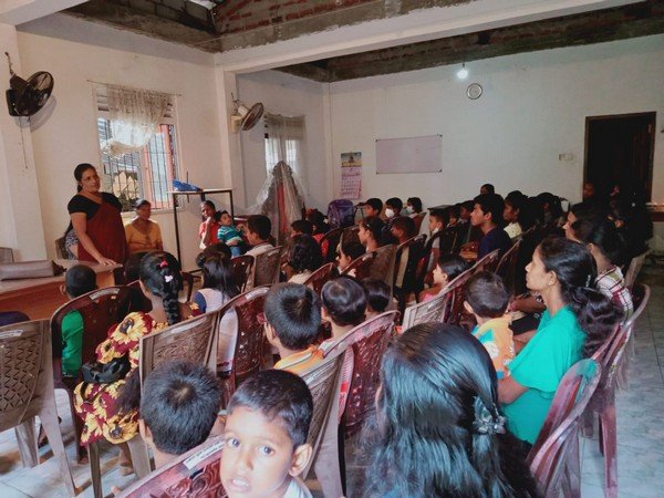 A children's club for Prasannapura children (2023-10-20) 