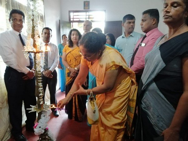 Handover of "Diriya" home to Diriya Kataka at Homagama Uduwana (2023-10-20)