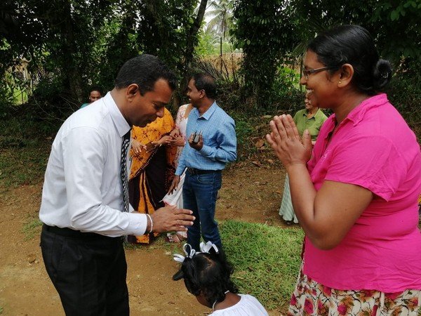 Handover of "Samurdhi House" at Homagama Batawala (2023-10-20)