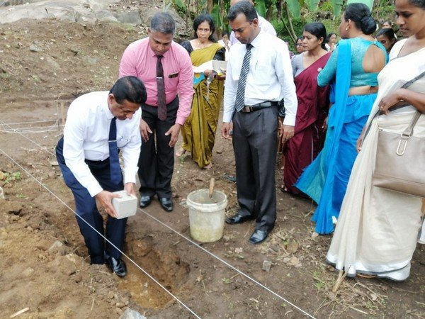 Laying the foundation stone of two "Jaya Vimana" houses in Homagama (2023-10-20)