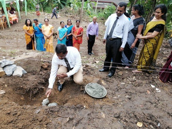 Laying the foundation stone of two "Jaya Vimana" houses in Homagama (2023-10-20)