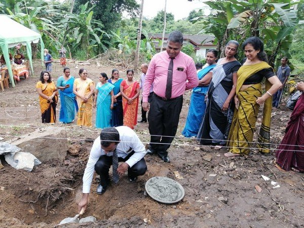 Laying the foundation stone of two "Jaya Vimana" houses in Homagama (2023-10-20)