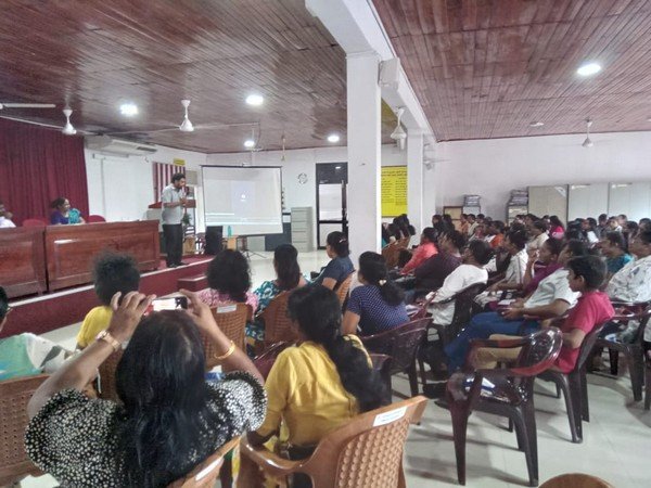 Homagama women are empowered for a "leadership without technological polarization" (2023-10-27)