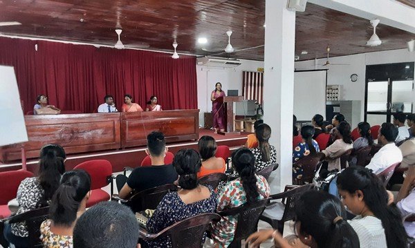 Aspirants are encouraged to look for foreign jobs (2023-11-02)